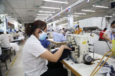Chính thức: Tăng lương tối thiểu vùng từ 1/7 này, mức tăng “chạm nóc”, cao chưa từng có. Ngành y tế có bảng lương mới