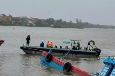 Trời ơi sau đau thương thế này: Tàu cá 9 người ở Quảng Ninh lại gió lốc đ;á;nh lật chìm