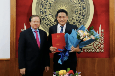 Nam thần màn ảnh Minh Tiệp chính thức lên chức Phó Giám đốc, có vợ đẹp như Hoa hậu, 5h sáng dậy bóp chân cho mẹ chồng