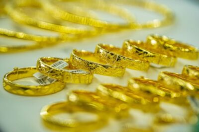 Giá vàng sáng nay 23/8: Trời đẹp, vàng cũng đẹp, tuyệt vời quá bà con ơi…