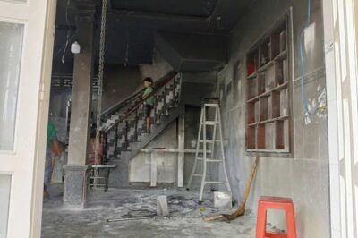 Xe đạp điện bốc ch::áy khi đang sạc, 5 người trong gia đình TROI OI chuyện gì thế này