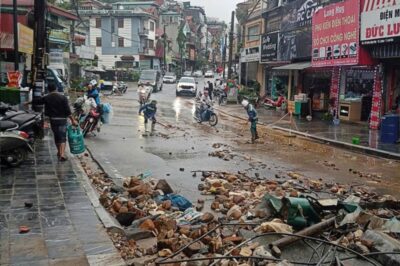 Ngay lúc này, Cả nước hướng về Sapa: L:ũ c::uồn c::uộn vẫn còn khách bị m::ắc k::ẹt Trơi ơi
