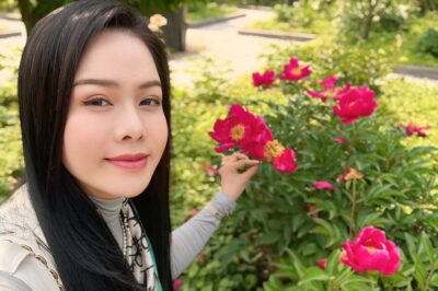Nữ nghệ sĩ là đại gia có biệt thự TP.HCM 20 tỷ, 40 tuổi tự sinh con, bế con riêng về thăm nhà chồng cũ