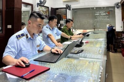 Troi ơi Giá vàng hôm nay Thanh Tra vào cuộc, vàng SJC giảm độ cao…Vàng bây giờ thành sắt vụn rồi
